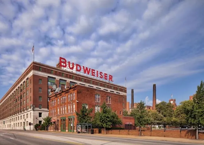Chic 1Br Balcony & Laundry Soulard